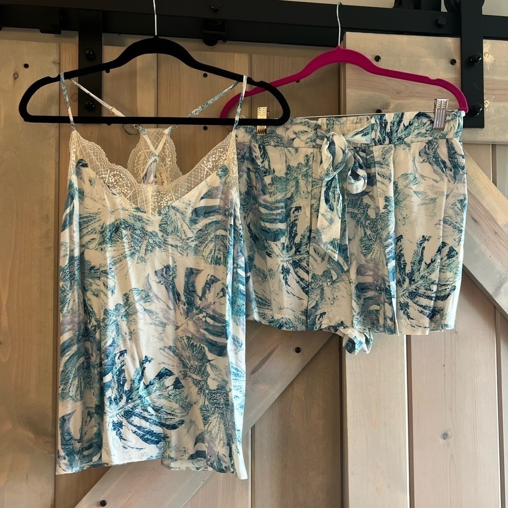 LIKE NEW Hem & Thread Camisole and Short Set